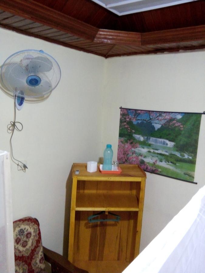 Novita Homestay Bunaken Buitenkant foto