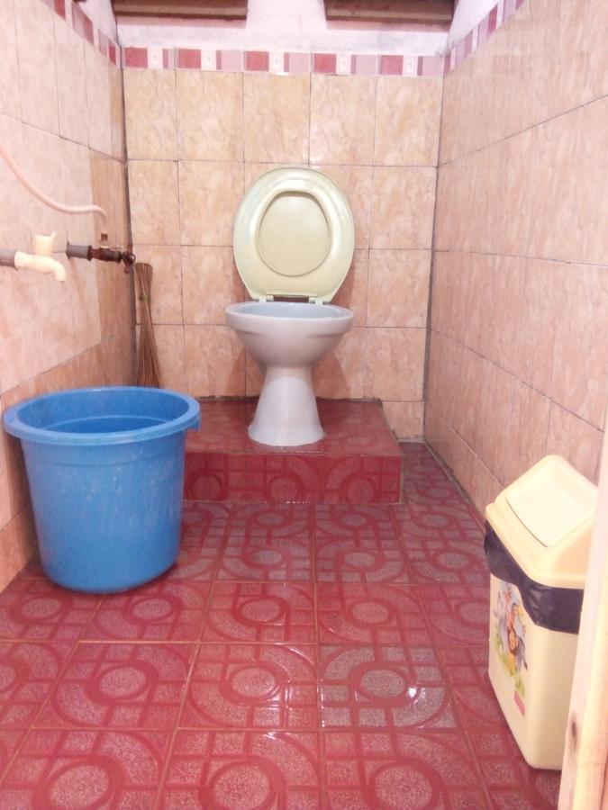 Novita Homestay Bunaken Buitenkant foto