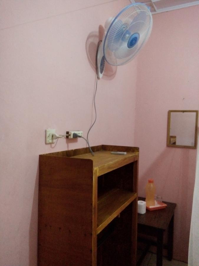 Novita Homestay Bunaken Buitenkant foto