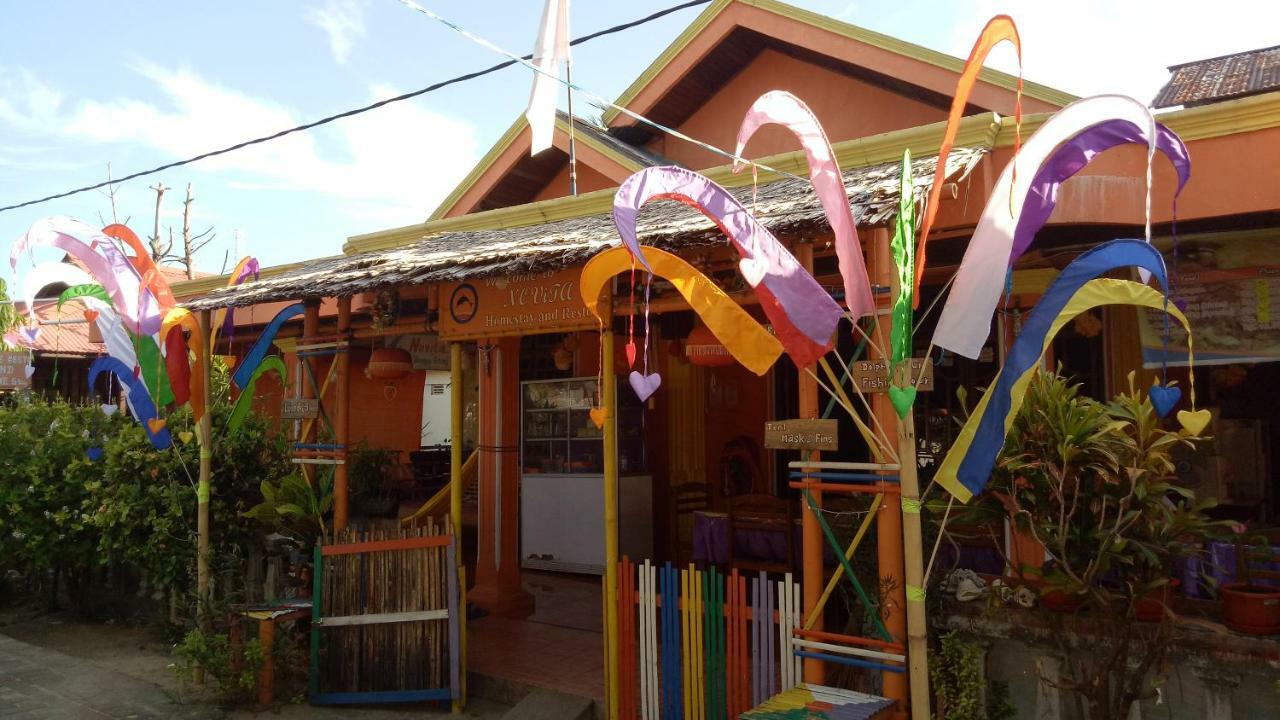 Novita Homestay Bunaken Buitenkant foto
